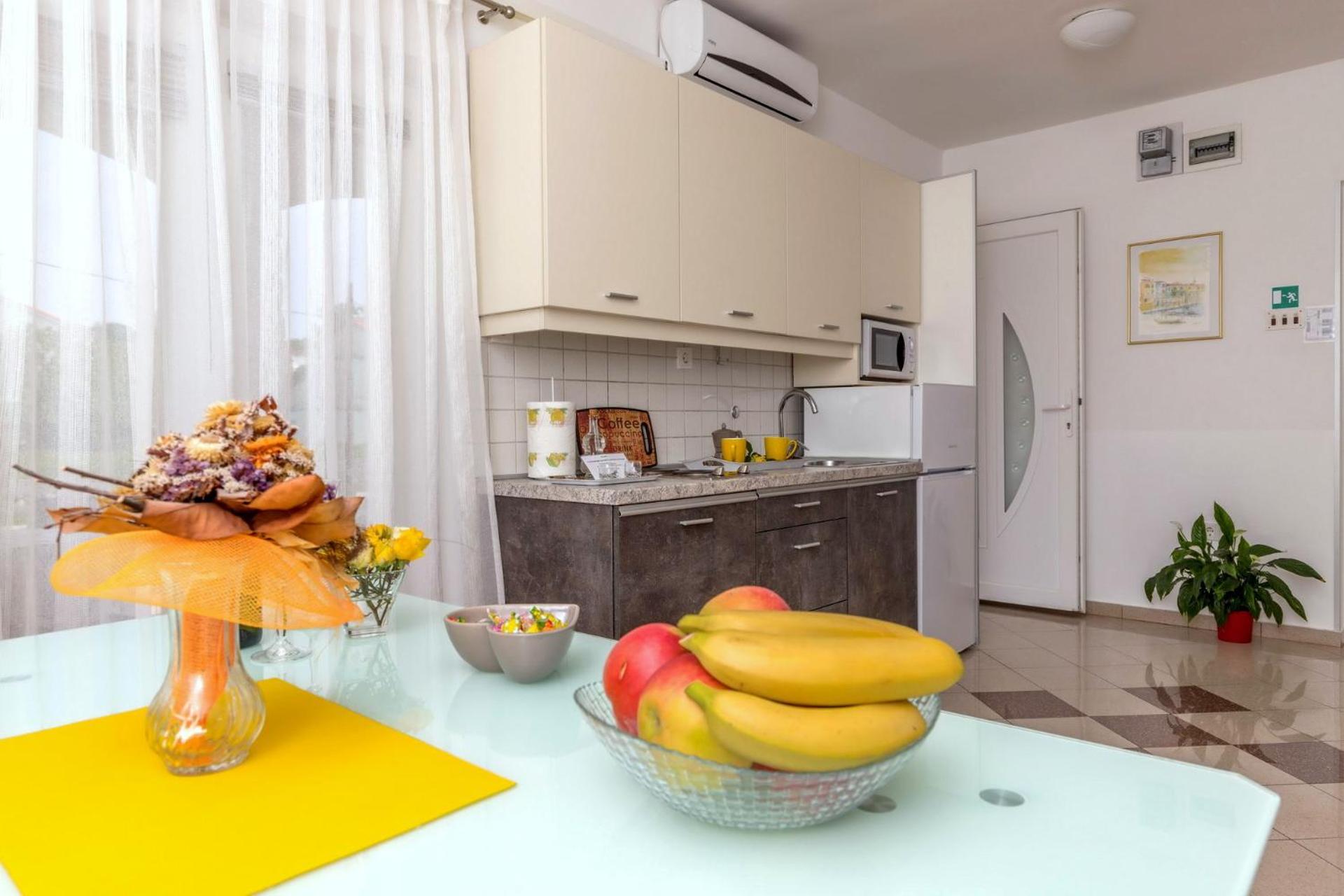 Apartments Kremenici Malinska Extérieur photo